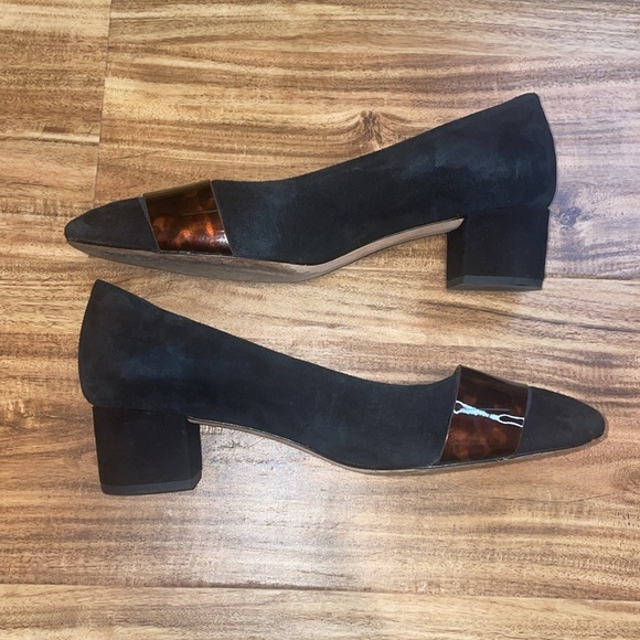 J McLaughlin womens 8 Heel Black Suede Leather Brown Tortoise Shell Detail 1.5" - Picture 3 of 8